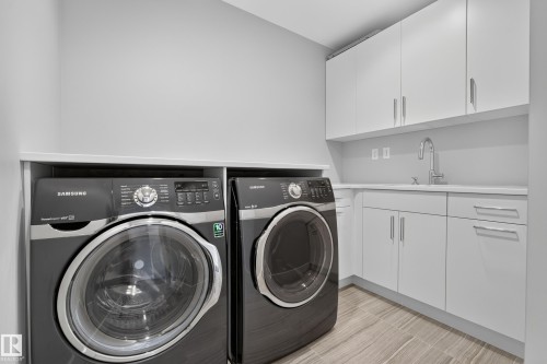 9509 99B Street, Edmonton, AB 