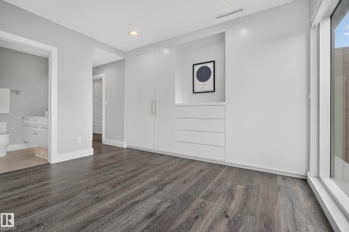 9509 99B Street, Edmonton, AB 