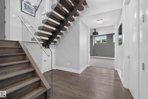 9509 99B Street, Edmonton, AB 