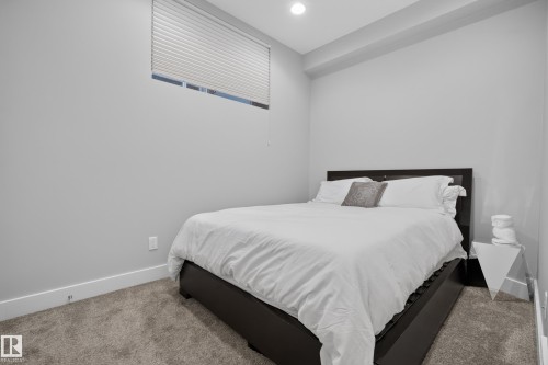 9509 99B Street, Edmonton, AB 