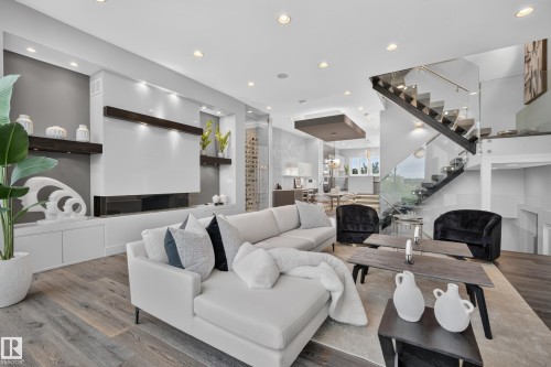 9509 99B Street, Edmonton, AB 