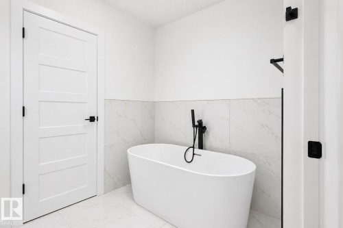 65 Silverstone Drive, Stony Plain, AB 