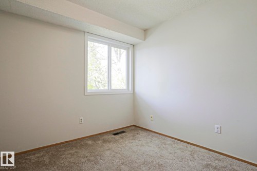 203 44 Alpine Place, St. Albert, AB - Indoor Photo Showing Other Room