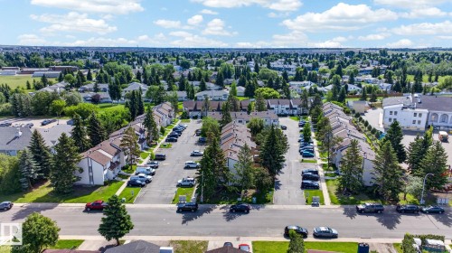 7 1651 46 St, Edmonton, AB 
