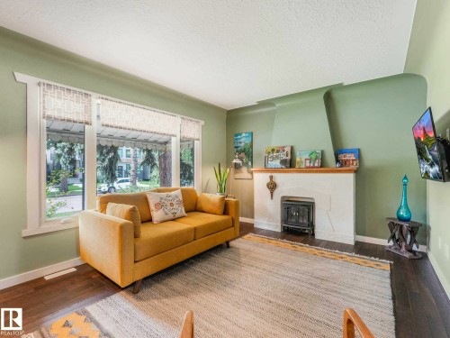 10807 135 Street, Edmonton, AB 