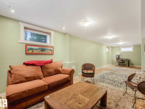 10807 135 Street, Edmonton, AB 