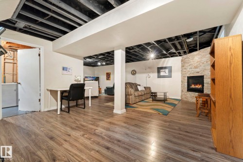 13411 105 Street, Edmonton, AB 