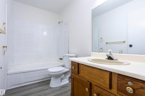 48 Greystone Drive, Spruce Grove, AB 