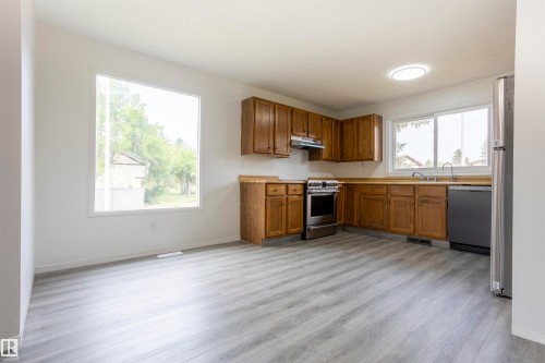 48 Greystone Drive, Spruce Grove, AB 