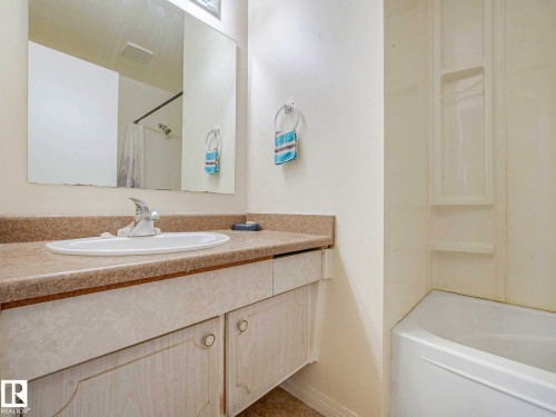 5 Akins Drive, St. Albert, AB 
