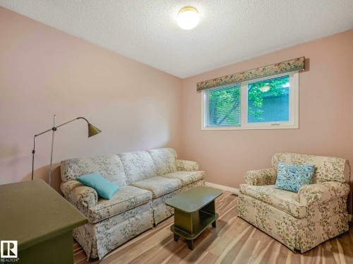 5 Akins Drive, St. Albert, AB 