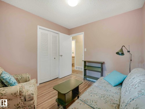 5 Akins Drive, St. Albert, AB 