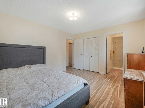 5 Akins Drive, St. Albert, AB 