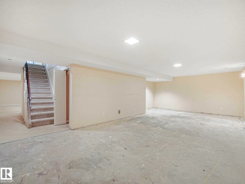 5 Akins Drive, St. Albert, AB 