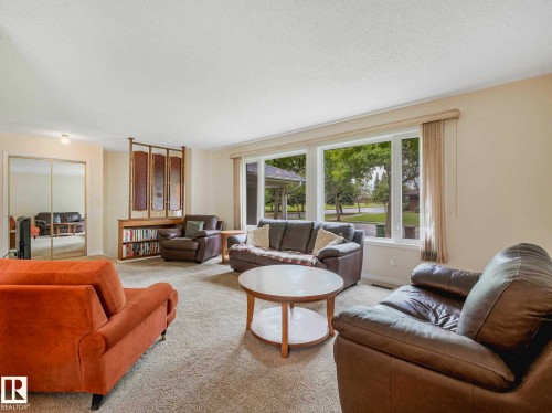 5 Akins Drive, St. Albert, AB 