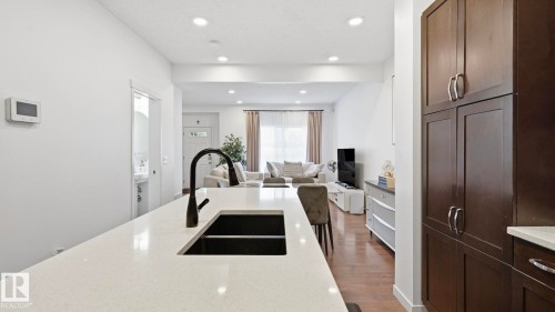 4318 Annett Common, Edmonton, AB 