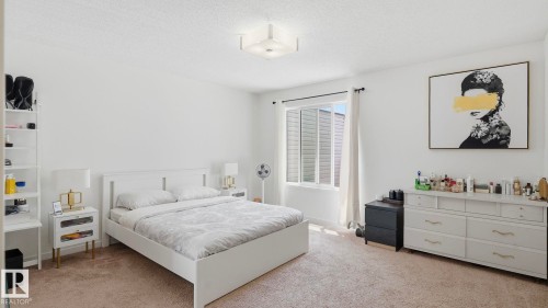 4318 Annett Common, Edmonton, AB 