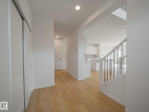 2503 211 Street Nw, Edmonton, AB - Indoor Photo Showing Other Room