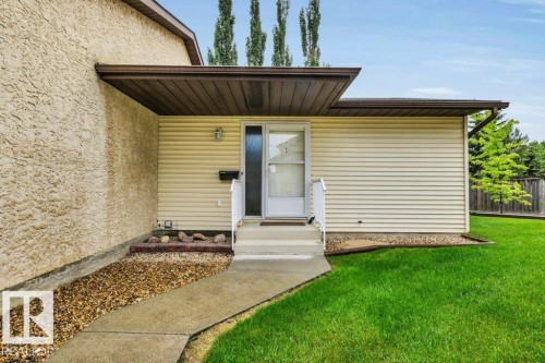 8 Pineview Horizon Village, St. Albert, AB 