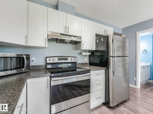 6828 159A Avenue, Edmonton, AB 