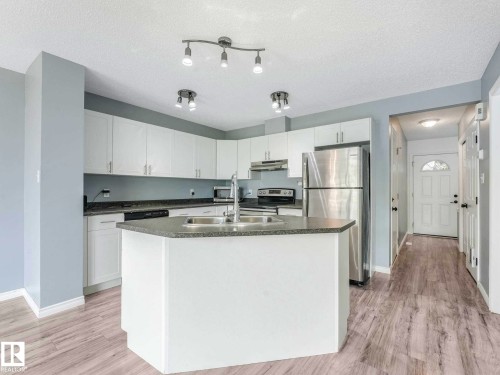 6828 159A Avenue, Edmonton, AB 