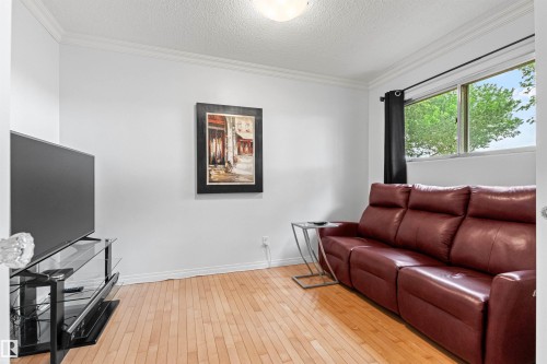 8707 69 Avenue, Edmonton, AB 