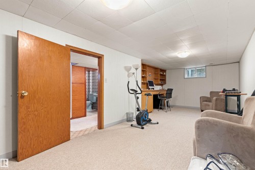 8707 69 Avenue, Edmonton, AB 