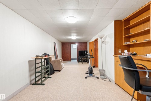 8707 69 Avenue, Edmonton, AB 