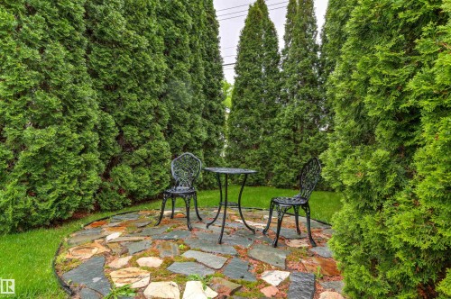 8707 69 Avenue, Edmonton, AB 