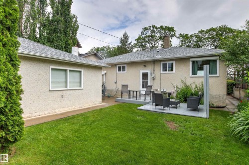 8707 69 Avenue, Edmonton, AB 
