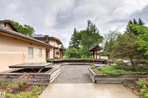 8707 69 Avenue, Edmonton, AB 