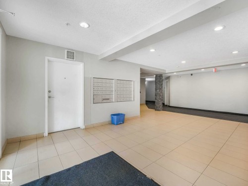 Image quality insufficient for description - 406 9519 160 Avenue, Edmonton, AB 