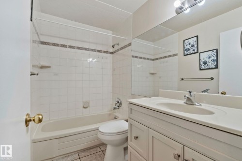 18605 86A Avenue, Edmonton, AB 