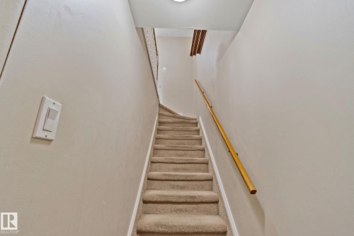 18605 86A Avenue, Edmonton, AB 