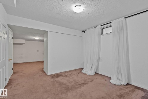 18605 86A Avenue, Edmonton, AB 