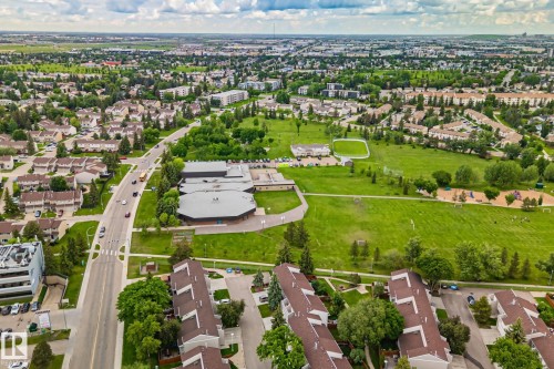 18605 86A Avenue, Edmonton, AB 