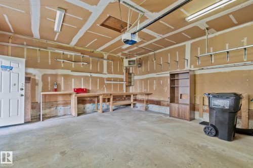 18605 86A Avenue, Edmonton, AB 