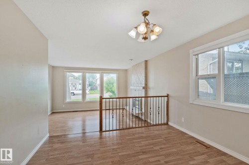 18605 86A Avenue, Edmonton, AB 