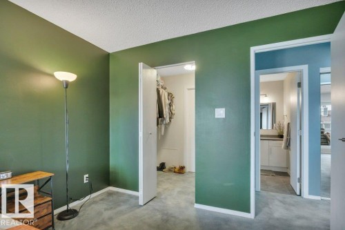 2336 151 Avenue, Edmonton, AB - Indoor Photo Showing Other Room
