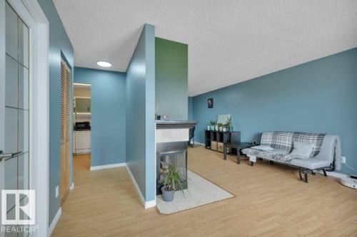 2336 151 Avenue, Edmonton, AB - Indoor Photo Showing Other Room