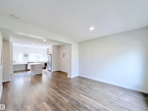 6 11373 12 Avenue, Edmonton, AB - Indoor