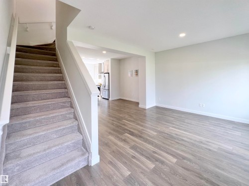 6 11373 12 Avenue, Edmonton, AB - Indoor Photo Showing Other Room