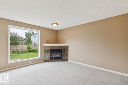 16014 90 Street, Edmonton, AB 
