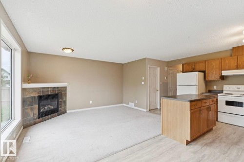 16014 90 Street, Edmonton, AB 