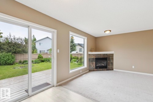 16014 90 Street, Edmonton, AB 