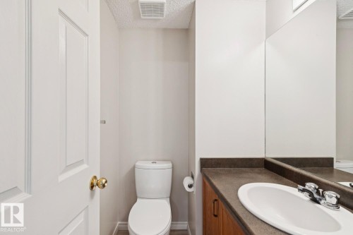 16014 90 Street, Edmonton, AB 