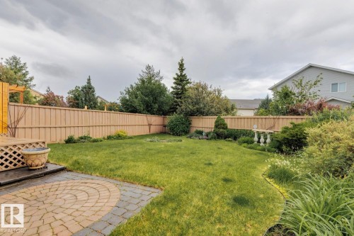16014 90 Street, Edmonton, AB 