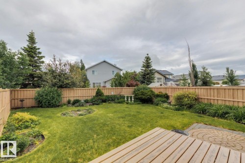 16014 90 Street, Edmonton, AB 