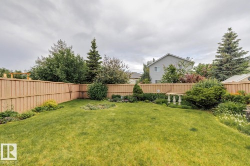 16014 90 Street, Edmonton, AB 
