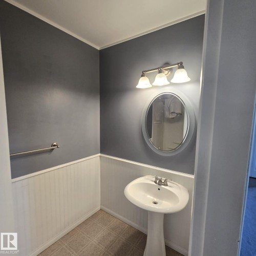 14825 51 Avenue, Edmonton, AB 